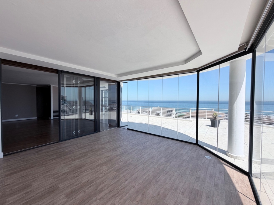3 Bedroom Property for Sale in Bloubergstrand Western Cape